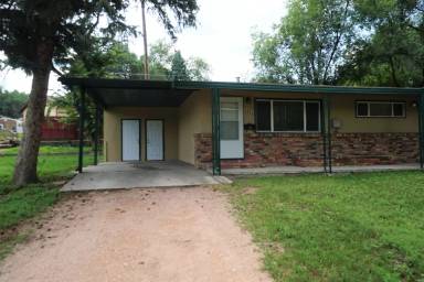 Main picture of 1912 Cascade Ln