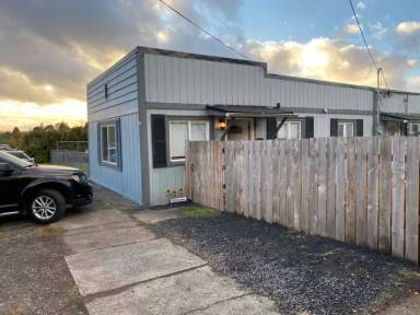 Main picture of 40 SW 5th St