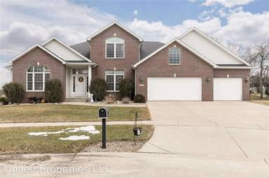 Main picture of 4612 Chestnut Ridge Ct NE