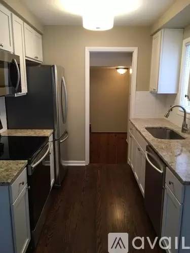 Main picture of 3144 Ellwood Ave