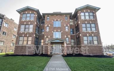 Main picture of 3715 N Meridian St