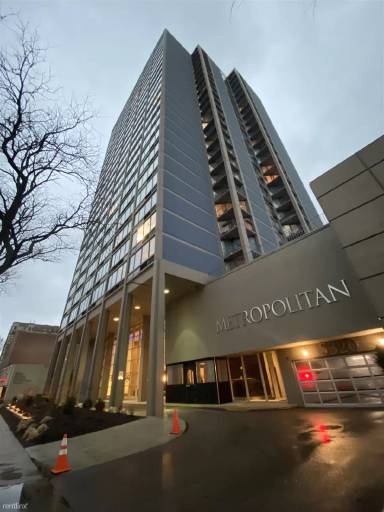 Main picture of The Metropolitan Condo