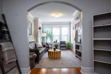 Main picture of 2036 W Charleston St