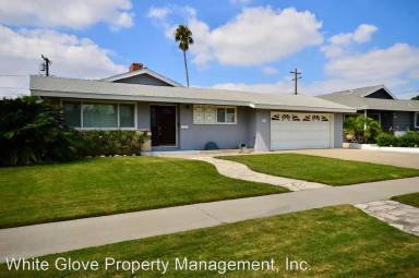 Main picture of 845 S Dune St