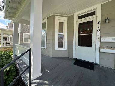 Main picture of 410 Wyandotte Ave