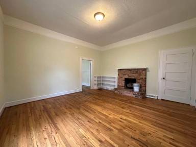 Main picture of 113 S 7th St