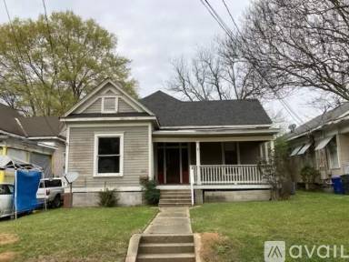 Main picture of 528 Merrick St