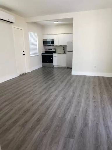 Main picture of 2489 SW 27th St