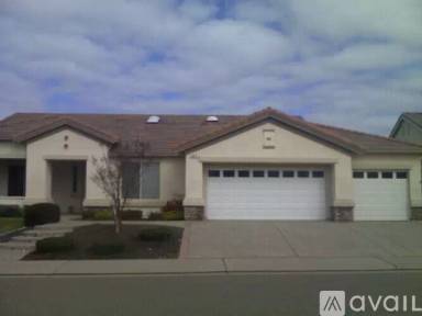 Main picture of 960 Yosemite Ln