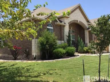 Main picture of 537 Oakmont Way