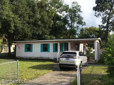 Main picture of 6128 Strawflower Pl