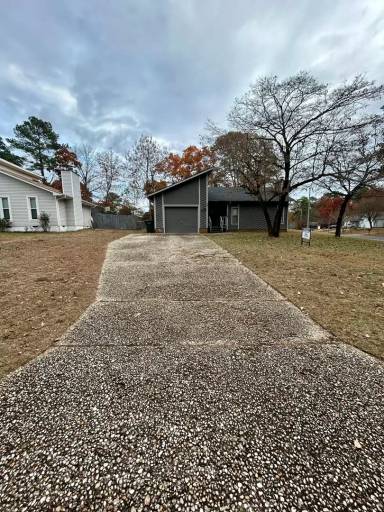 Main picture of 599 Moriston Rd