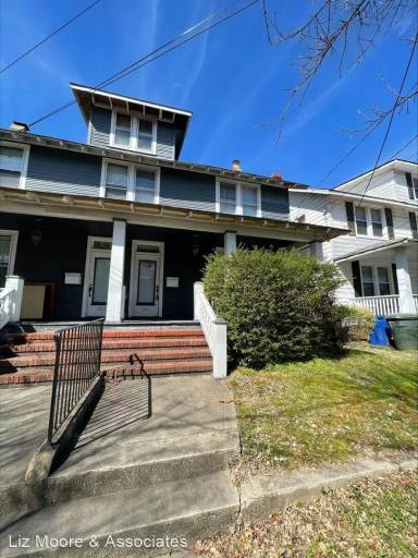 Main picture of 325 50th St