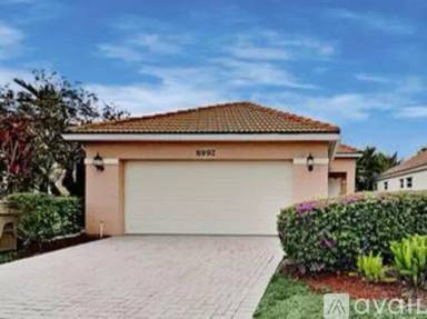 Main picture of 8992 Lake Park Cir S