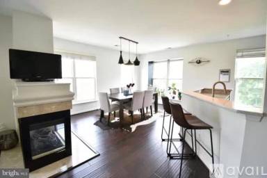 Main picture of 12755 Fair Crest Ct