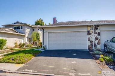 Main picture of 437 Poppy Pl