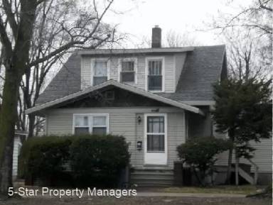 Main picture of 523 1/2 S Main St