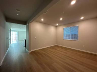 Main picture of 2305 Longmire Loop