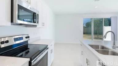 Main picture of 13130 Annies Walk Dr