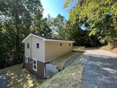 Main picture of 718 Mount Vernon Rd