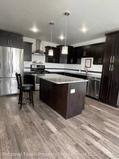 Main picture of 3593 50th St S