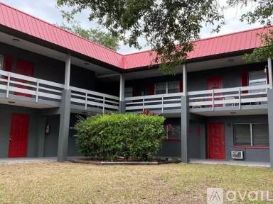 Main picture of 405 S Cirus Ave
