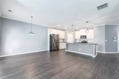 Main picture of 5621 Elmwood Ln