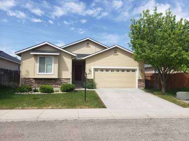 Main picture of 613 N Mudstone Way