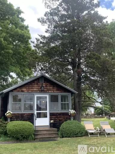 Main picture of 69 Waterside Ln