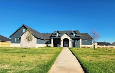 Main picture of 5605 E County Road 94