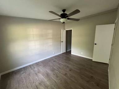 Main picture of 15784 Sumac Rd