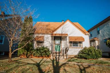 Main picture of 1440 Rollins Rd