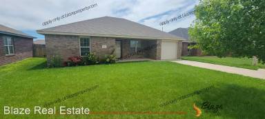 Main picture of 4525 S Roberts St