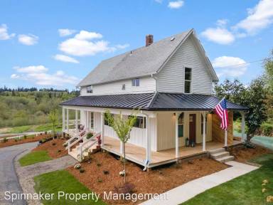 Main picture of 2810 Long Lake Rd SE
