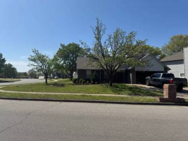 Main picture of 2728 S Narcissus Ave
