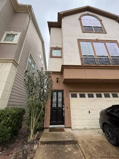 Main picture of 3008 Clearview Cir