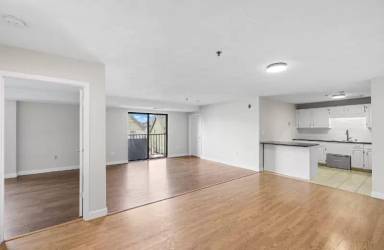 Main picture of 39 Parlin St