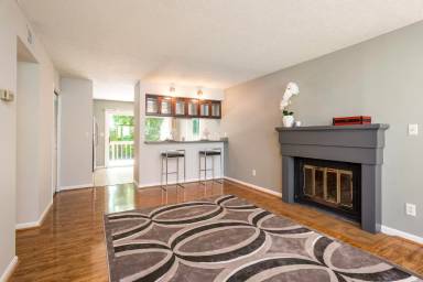 Main picture of 314 Crescent Spring Dr