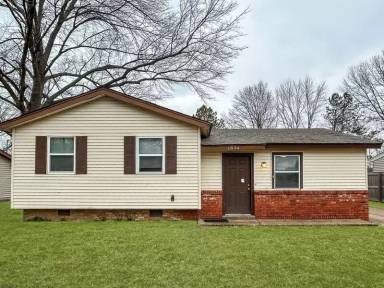 Main picture of 1834 Southaven Cir N