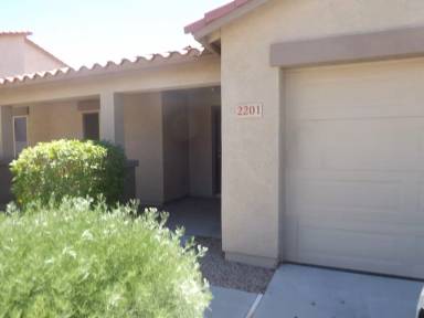 Main picture of 2201 E Yuma Ave