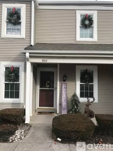 Main picture of 602 Barrington Ct
