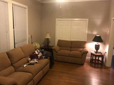 Main picture of 313 W 37th St