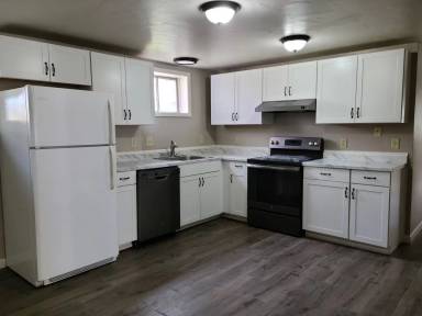 Main picture of 304 S 13th Ave
