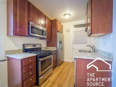 Main picture of 2106 W Ainslie St