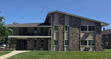 Main picture of 1400 E Warnimont Ave