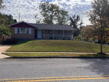 Main picture of 8701 Magnolia Dr