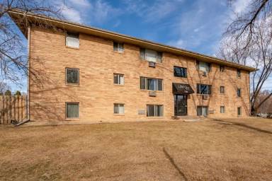 Main picture of 7104 36th Ave N