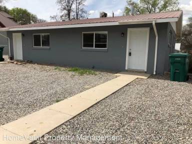 Main picture of 213 1/2 E Zia St