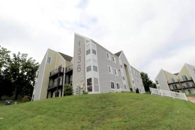 Main picture of Hunters Ridge Condominiums