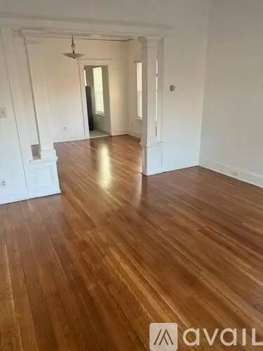 Main picture of 60 Elliott St